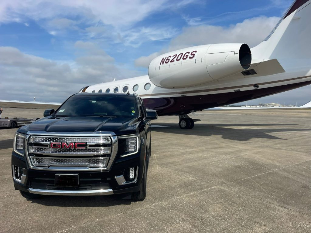 Universal Studios to MCO 1 suv airport transfer near private jet orlando chauffeur service