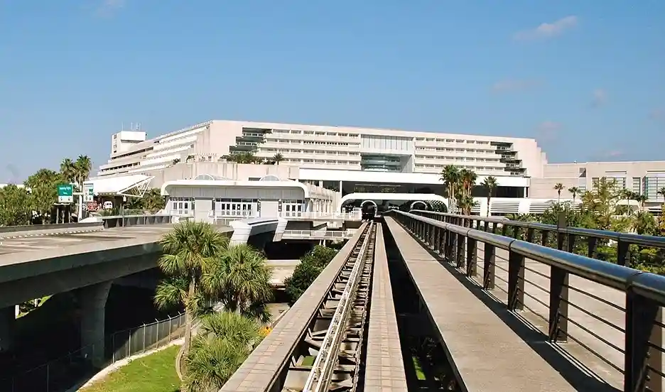 Orlando International Airport (MCO) 3 MCO 0