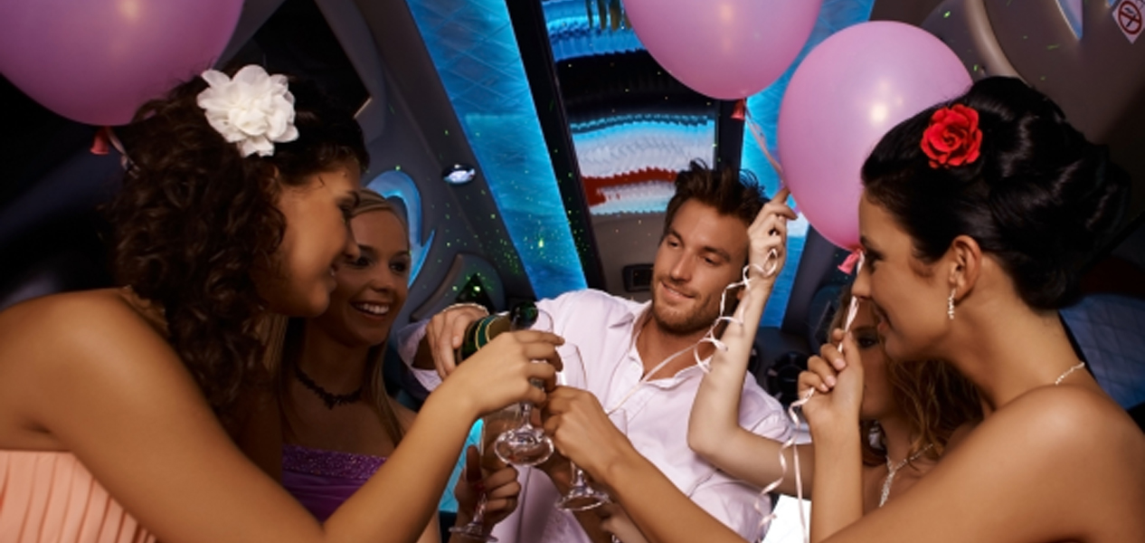 How a Birthday Party Limo Makes Your Celebration More Special 6 7 1